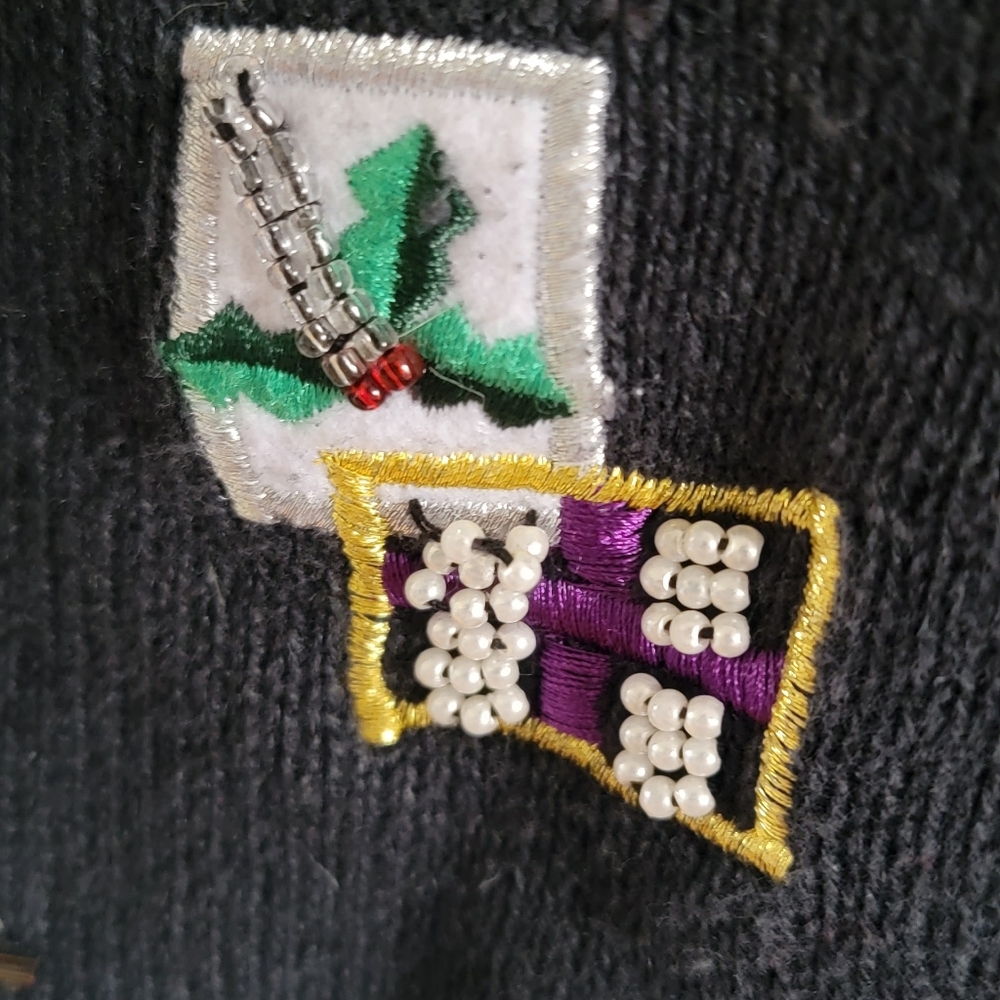 Vintage Christmas Holiday Cardigan Sweater Beaded Embroidered Festive White Stag - Picture 5 of 8